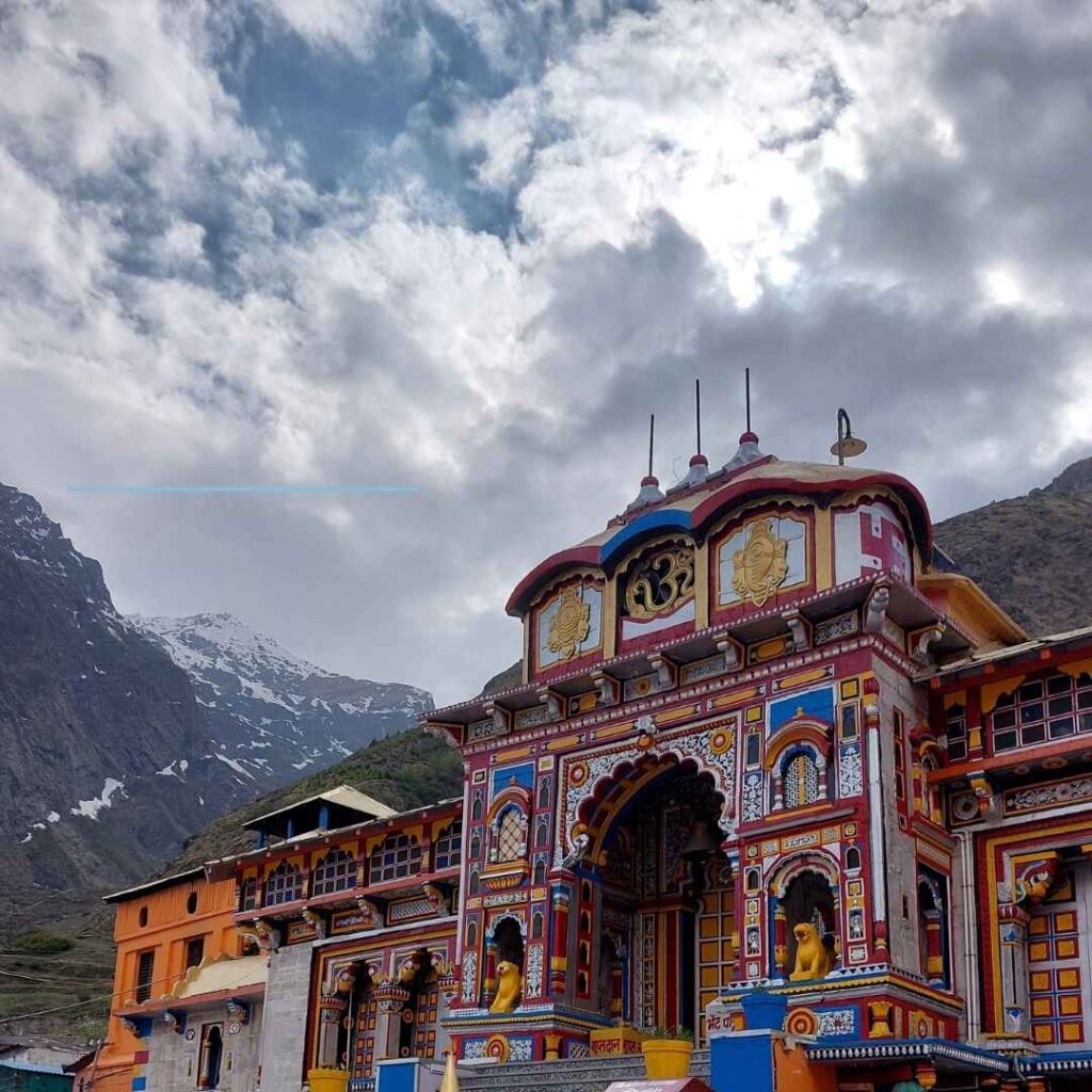 dehradun to badrinath taxi